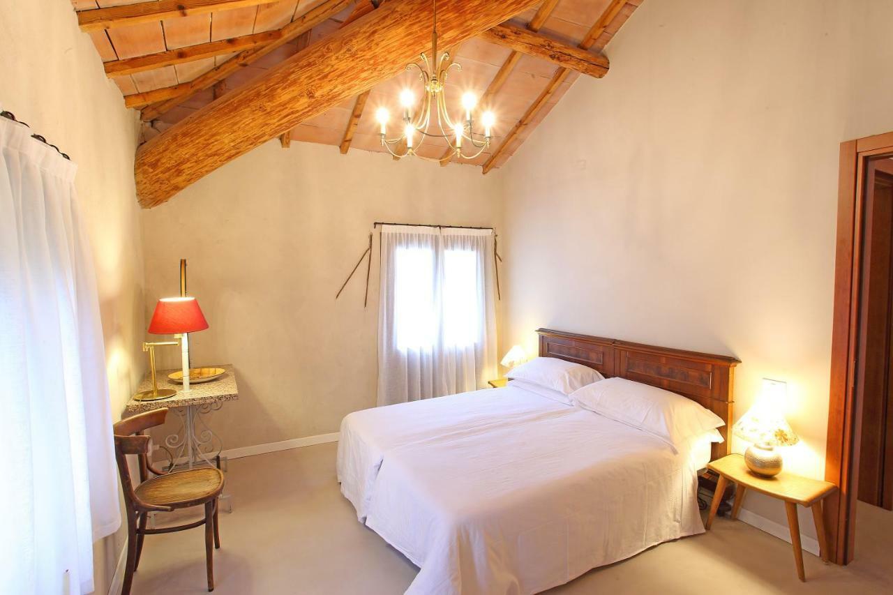 Il Bozzolo Eco Boutique Apartments 明乔河畔的瓦雷奇奥 外观 照片