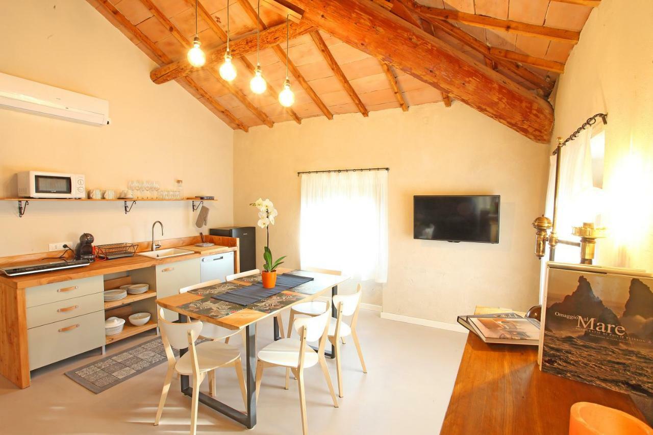 Il Bozzolo Eco Boutique Apartments 明乔河畔的瓦雷奇奥 外观 照片