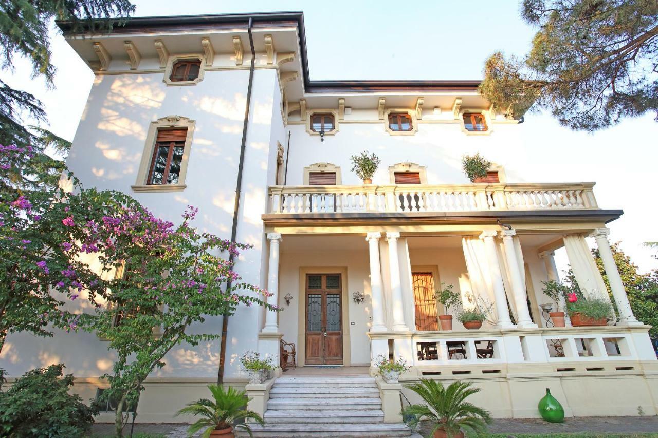 Il Bozzolo Eco Boutique Apartments 明乔河畔的瓦雷奇奥 外观 照片